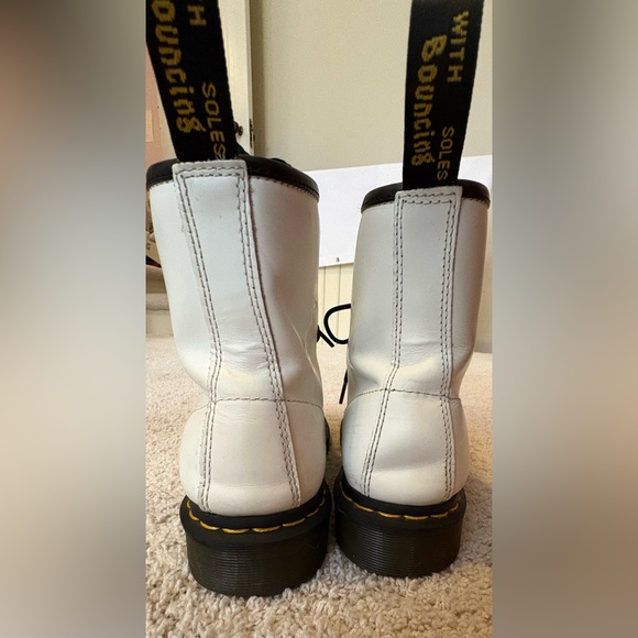 Dr Martens 8 hole white boots - Picture 4 of 6
